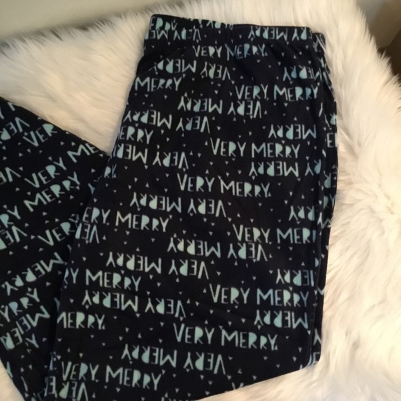 SO Very Merry pajama pant includes a matching bag XXL new - Picture 12 of 13